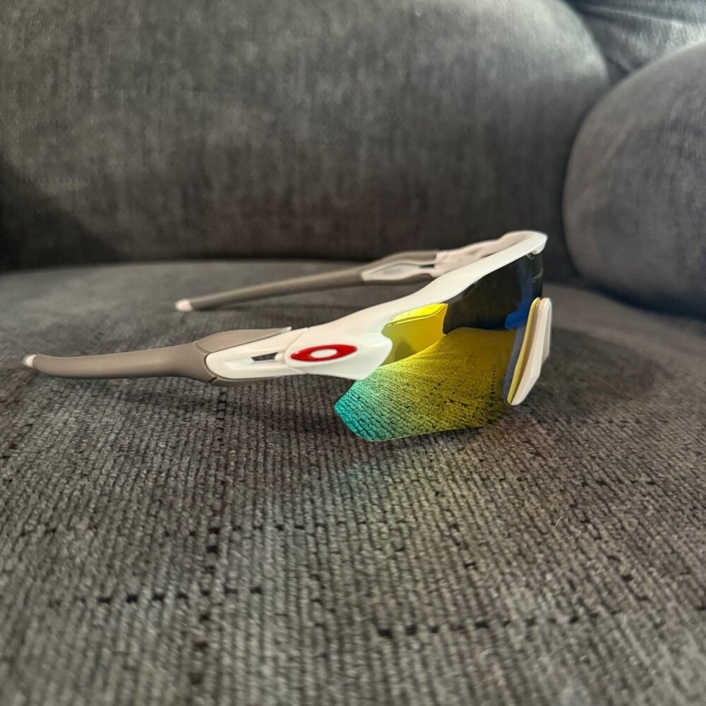 Oakley Radar EV PRIZM Polarized OO9208 White-Gray Frame - Picture 5 of 8